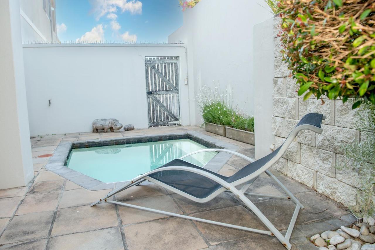 Camps Bay Guest Suite With Private Pool Kaapstad Buitenkant foto